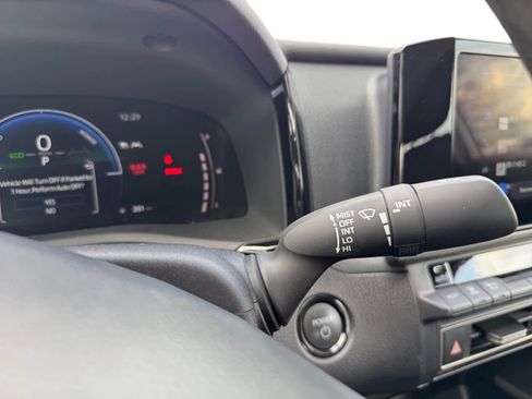 Used 2025 Toyota Camry LE image 16