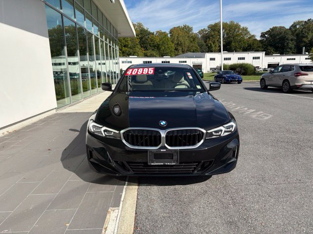 Certified 2025 BMW 330i xDrive Sedan w/ Premium Package AWD/4WD image 4