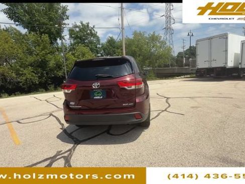Used 2019 Toyota Highlander XLE AWD/4WD image 7