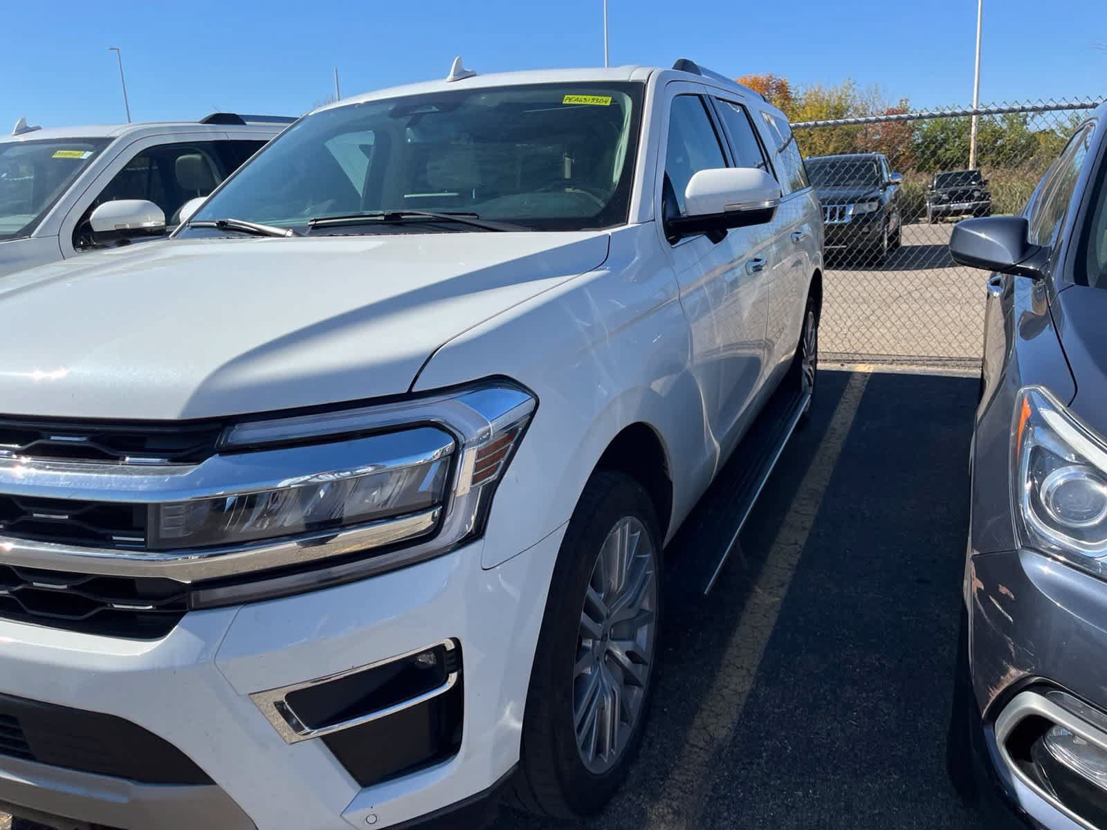 Used 2023 Ford Expedition Max Limited AWD/4WD image 5