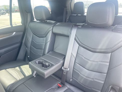 Certified 2025 Cadillac XT6 Sport w/ Platinum Package AWD/4WD image 29