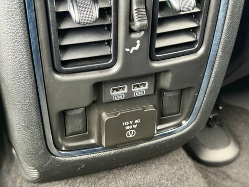 Used 2022 Jeep Grand Cherokee Limited AWD/4WD image 39