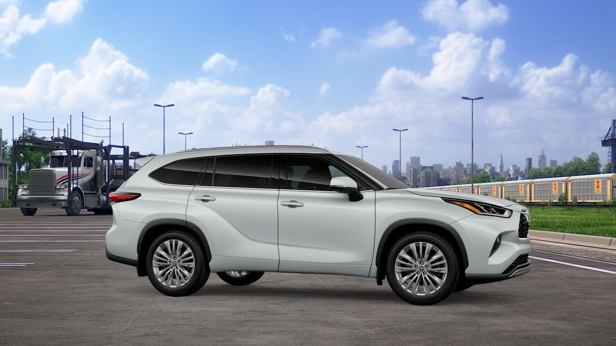New 2026 Toyota Highlander Platinum AWD/4WD image 15