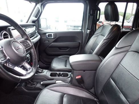 Used 2021 Jeep Wrangler Unlimited Sahara AWD/4WD image 11