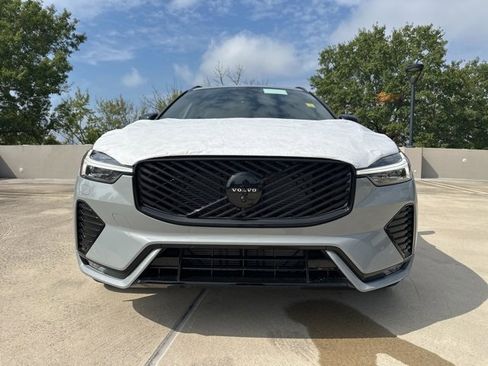 New 2026 Volvo XC60 B5 Ultra w/ Climate Package image 2