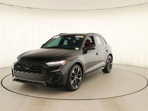 Certified 2022 Audi SQ5 Prestige w/ Prestige Package AWD/4WD image 12