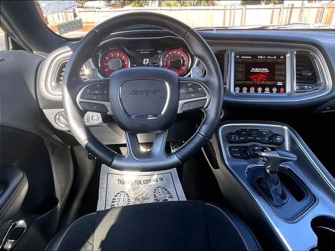 Used 2017 Dodge Challenger SRT Hellcat RWD image 8