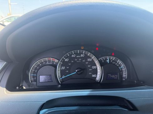 Used 2012 Toyota Camry SE w/ Convenience Pkg image 23