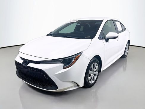 Certified 2020 Toyota Corolla LE w/ Phone Cable & Charge Package image 3