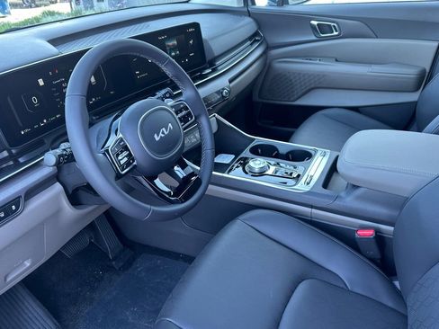 New 2026 Kia Carnival SX FWD image 10