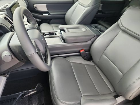 New 2026 Ford Expedition Active AWD/4WD image 12