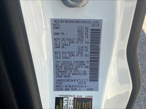 Used 2025 Nissan Frontier SV image 35