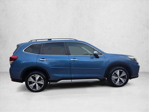 Used 2019 Subaru Forester Touring image 4