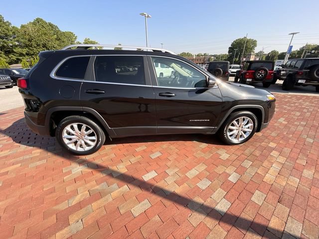 Used 2016 Jeep Cherokee Limited FWD image 36