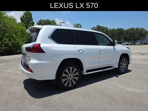 Used 2021 Lexus LX 570 4WD w/ Luxury Package image 3