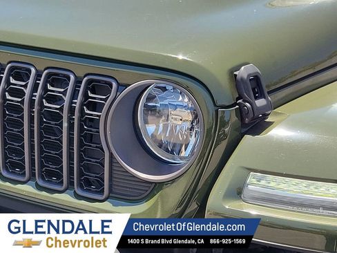 Used 2024 Jeep Wrangler Unlimited AWD/4WD image 17