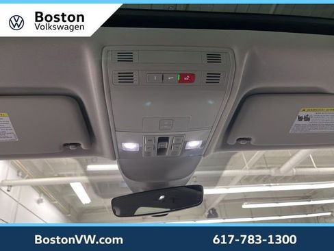 Used 2025 Volkswagen Taos SE image 23