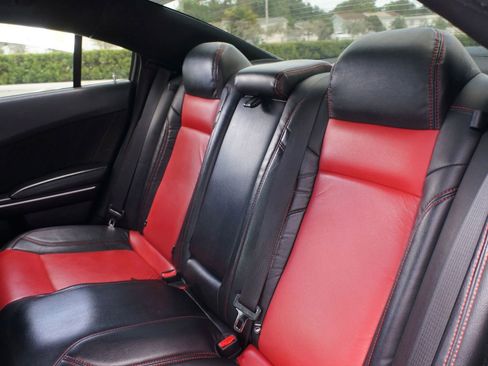 Used 2019 Dodge Charger GT image 28