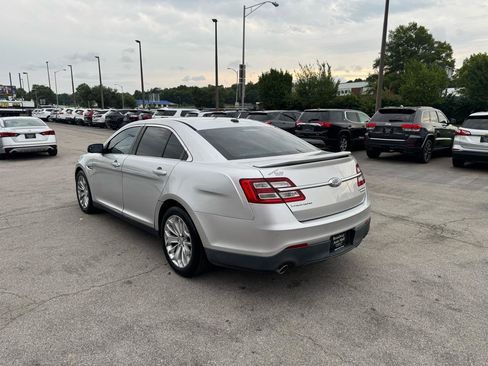 Used 2013 Ford Taurus Limited FWD image 5