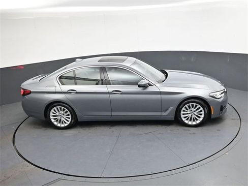 Used 2023 BMW 530i xDrive image 19