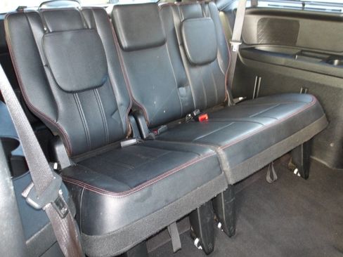 Used 2017 Dodge Grand Caravan GT FWD image 19