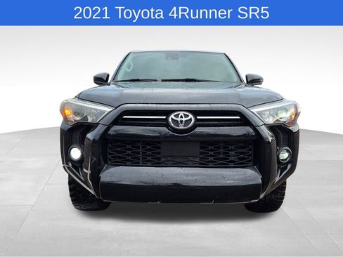 Used 2021 Toyota 4Runner SR5 image 9