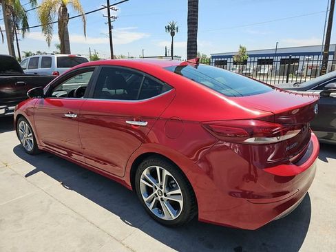 Used 2017 Hyundai Elantra Limited w/ Limited Ultimate Package 05 FWD image 4