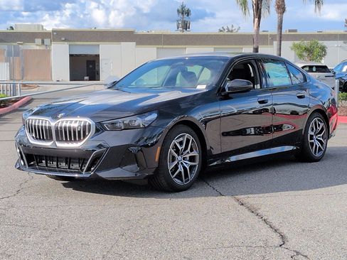 New 2026 BMW i5 eDrive40 w/ M Sport Package image 5