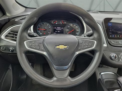 Used 2023 Chevrolet Malibu LT image 19