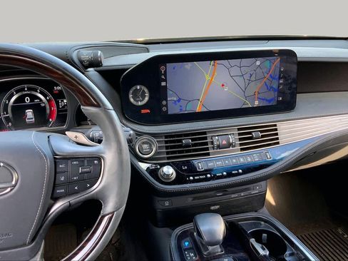 Certified 2022 Lexus LS 500 AWD w/ Interior Upgrade Package image 6