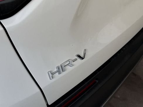 Used 2024 Honda HR-V Sport image 10