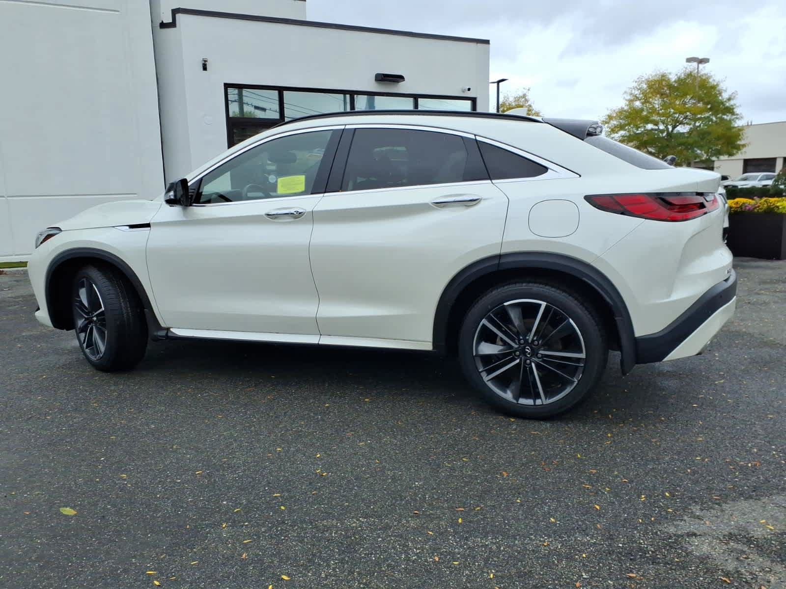 Certified 2022 INFINITI QX55 Essential AWD/4WD image 8
