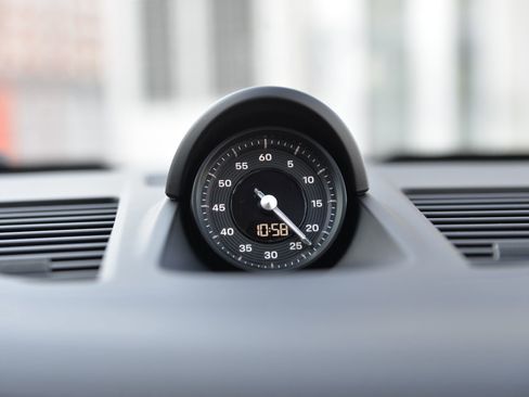 Certified 2025 Porsche 911 Carrera image 14