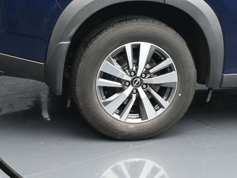 Used 2023 Nissan Pathfinder SL FWD image 10