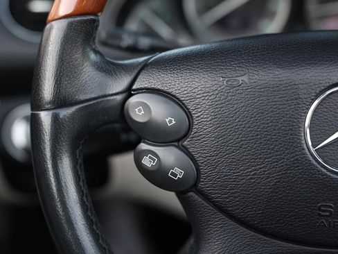 Used 2007 Mercedes-Benz SL 550 2DR COUPE w/ Premium Pkg I image 27