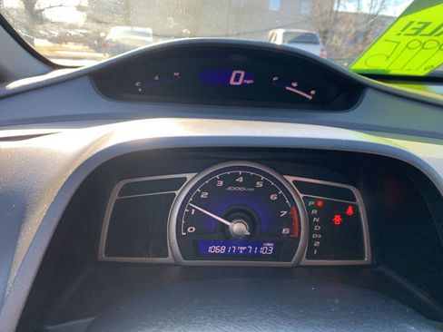 Used 2010 Honda Civic LX image 17