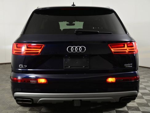 Used 2018 Audi Q7 3.0T Prestige image 8
