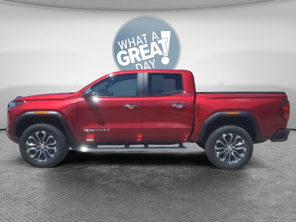 Used 2024 GMC Canyon Denali AWD/4WD image 7