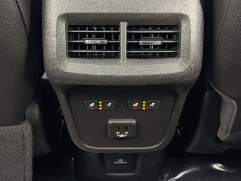 Used 2020 GMC Terrain Denali w/ GMC Pro Grade Package image 35