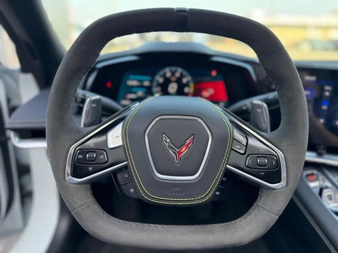 Used 2023 Chevrolet Corvette Stingray w/ Z51 Performance Package image 20