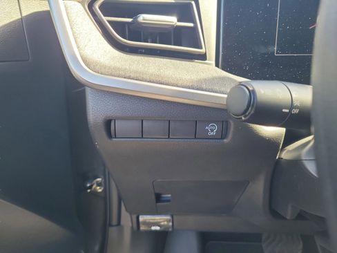 New 2026 Nissan Kicks S image 30