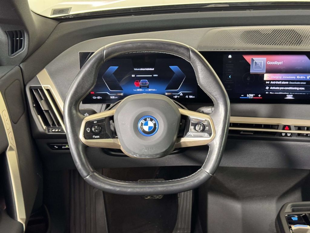 Used 2023 BMW iX xDrive50 AWD/4WD image 20