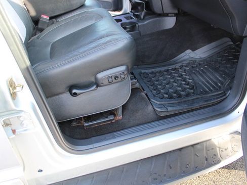 Used 2004 Dodge Ram 3500 Truck SLT w/ Sport Appearance Group image 50