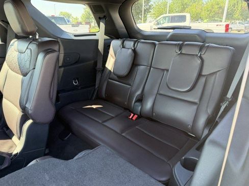 Used 2025 Ford Explorer Platinum w/ LUX Leather Package AWD/4WD image 29