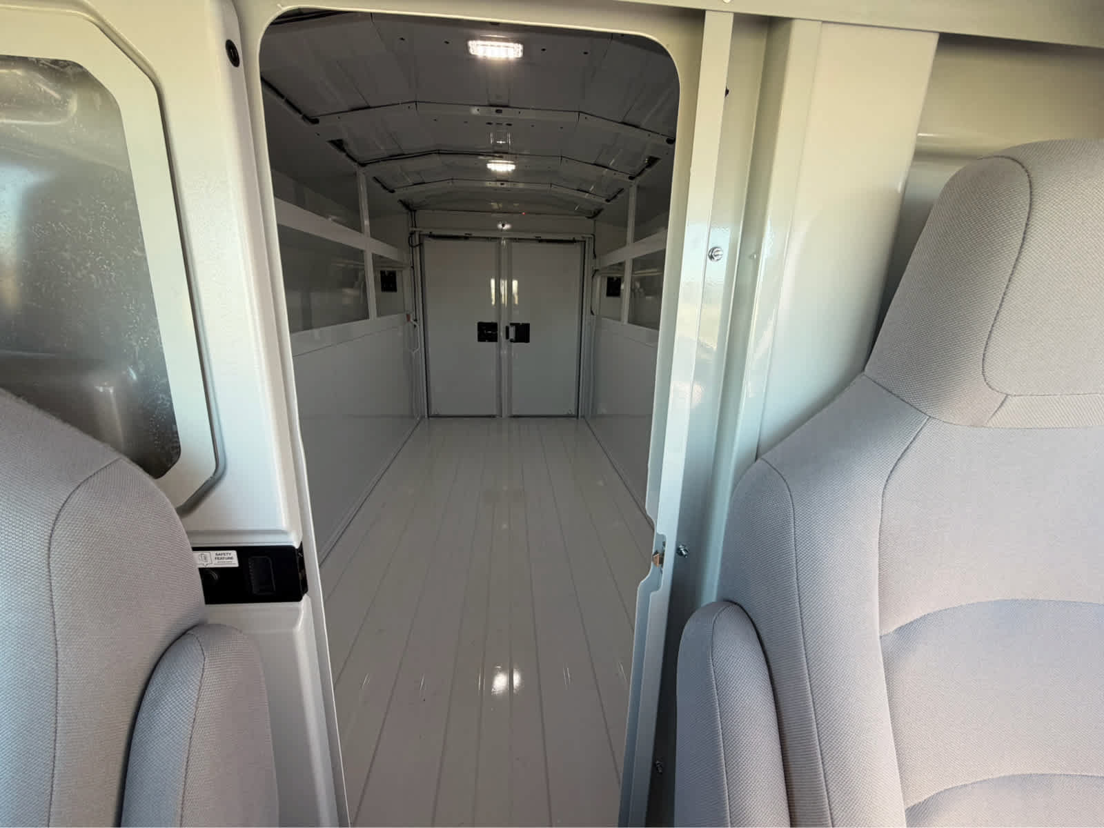 New 2027 Ford E-350 and Econoline 350 Super Duty w/ Power Equipment Group RWD image 11