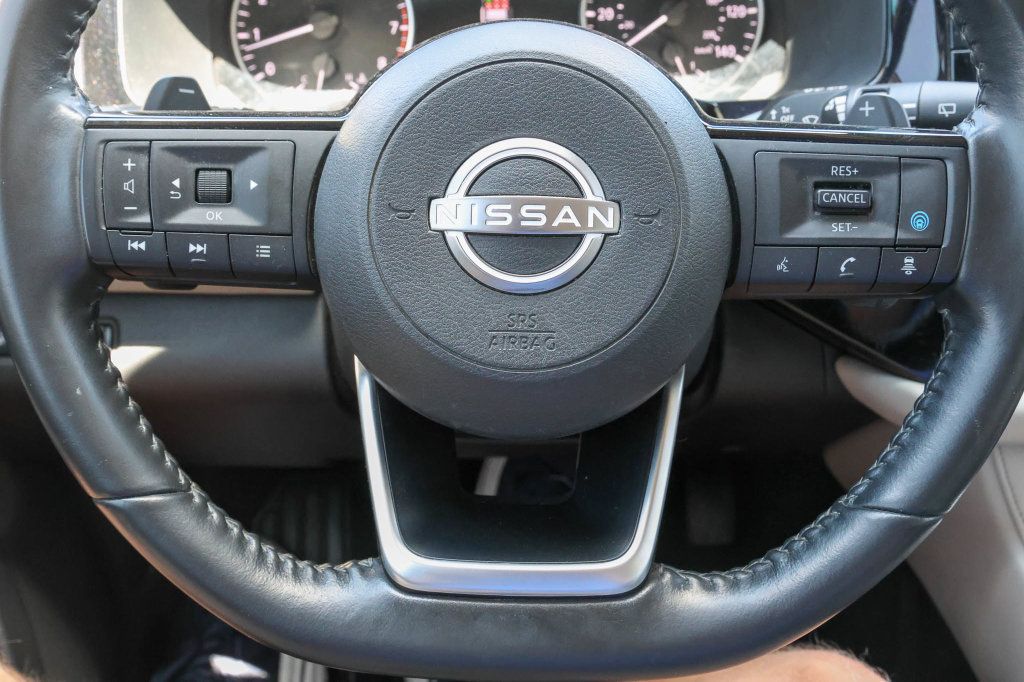 Used 2022 Nissan Pathfinder SV AWD/4WD image 27