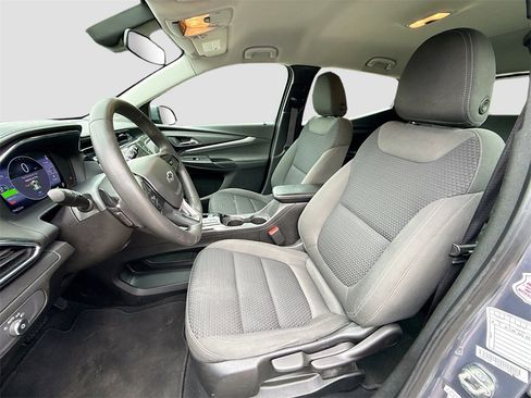 Used 2023 Chevrolet Bolt EUV LT image 22