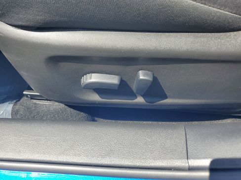 Used 2025 Nissan Altima 2.5 SV image 11