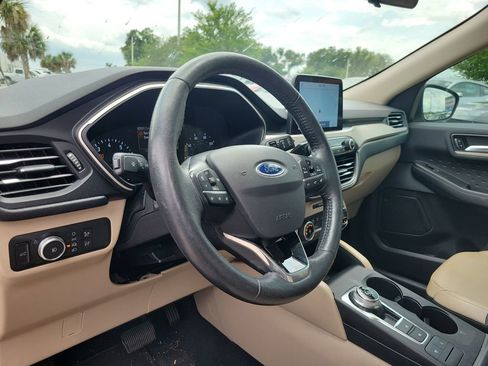 Used 2020 Ford Escape SEL FWD image 17