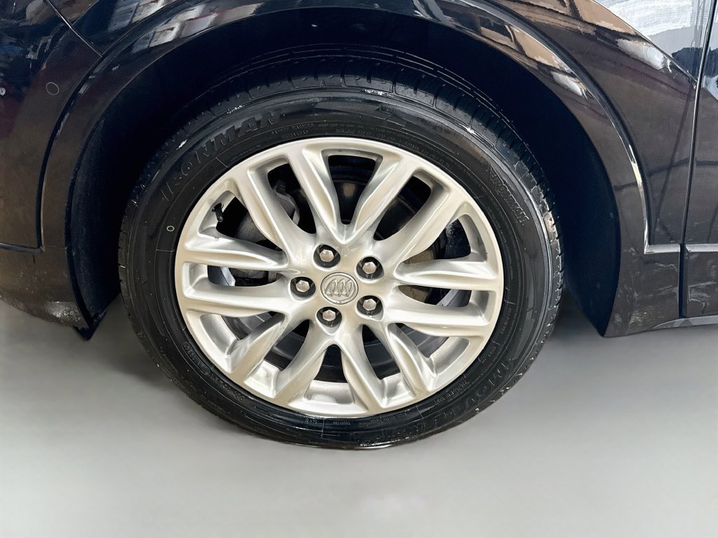 Used 2019 Buick Envision Premium w/ Driver Confidence Package AWD/4WD image 33